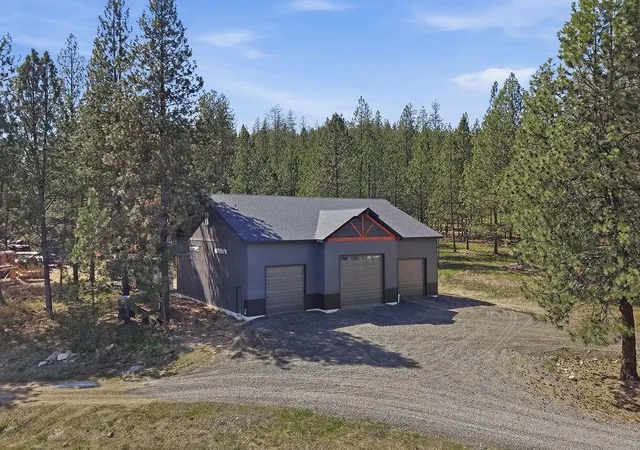Photo 4 of Single family home for sale at 26435 N Spotted Rd, Deer Park, WA 99006 | MLS# 202625075 | Listing updated on 2026-10-01