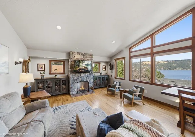 Photo 4 of Single family home for sale at 902 S Liberty Dr, Liberty Lake, WA 99019 | MLS# 202625080 | Listing updated on 2026-10-02