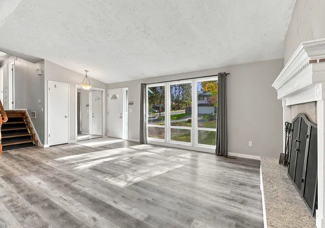 Photo 3 of Sale Pending at 8405 N Colton St, Spokane, WA 99208 | MLS# 202625081 | Listing updated on 2026-10-05