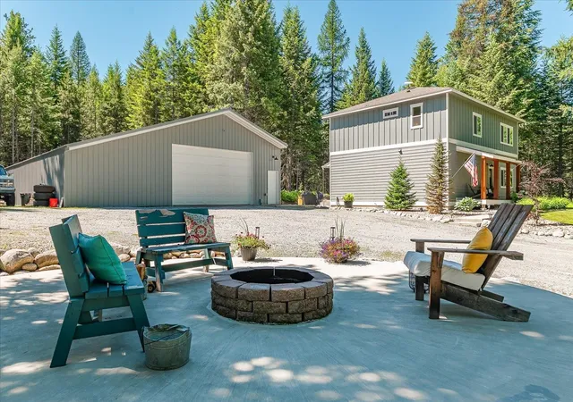 Single family home for sale at 220 Dads Ln, Newport, WA 99156 | MLS# 202625092