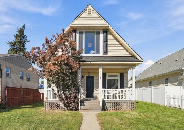 Photo 1 of Single family home for sale at 1118 W Jackson Ave, Spokane, WA 99205 | MLS# 202625095 | Listing updated on 2026-10-09