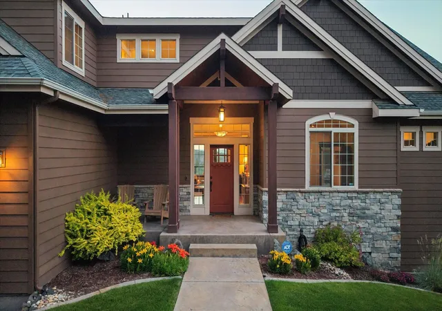 Photo 2 of Mansion for sale at 1829 W Pepper Ln, Spokane, WA 99218 | MLS# 202625100 | Listing updated on 2026-10-08