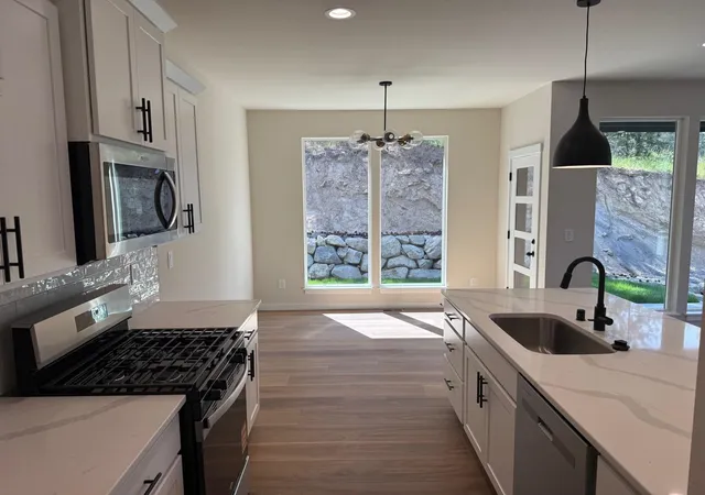 Photo 4 of Single family home for sale at 4420 S Willow Ln, Spokane, WA 99206 | MLS# 202625115 | Listing updated on 2026-10-08