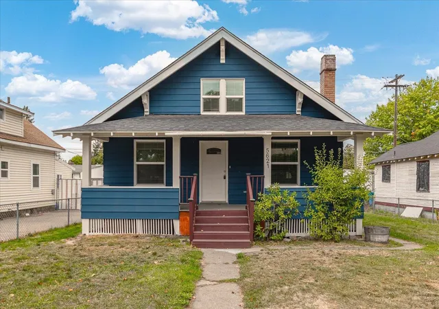 Photo 2 of Single family home for sale at 5621 N Post St, Spokane, WA 99205 | MLS# 202625117 | Listing updated on 2026-10-08