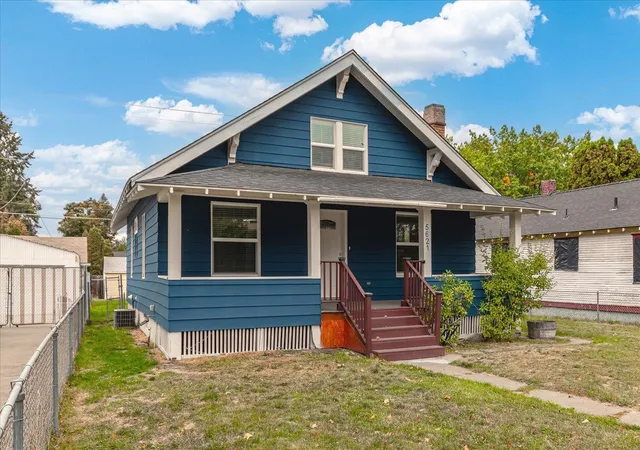 Photo 3 of Single family home for sale at 5621 N Post St, Spokane, WA 99205 | MLS# 202625117 | Listing updated on 2026-10-08