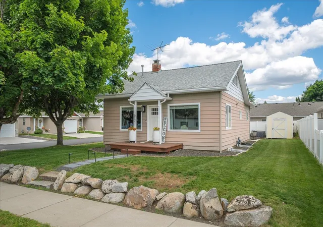 Photo 1 of Single family home for sale at 517 S Felts Rd, Spokane Valley, WA 99206 | MLS# 202625123 | Listing updated on 2026-10-08