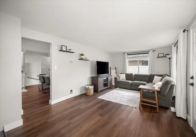 Photo 3 of Single family home for sale at 517 S Felts Rd, Spokane Valley, WA 99206 | MLS# 202625123 | Listing updated on 2026-10-08