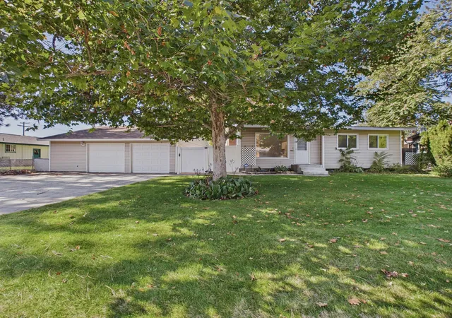 Photo 1 of Sale Pending at 6915 N Calispel St, Spokane, WA 99208 | MLS# 202625131 | Listing updated on 2026-10-08