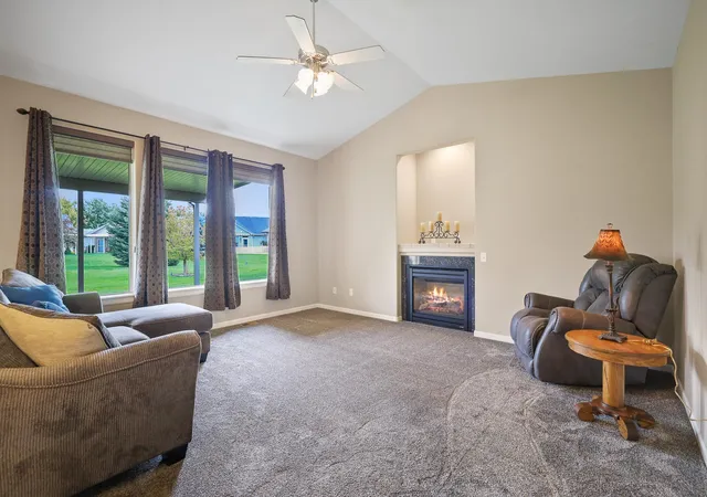 Photo 3 of Sale Pending at 417 S Reese Ln, Spokane Valley, WA 99216 | MLS# 202625133 | Listing updated on 2026-10-06