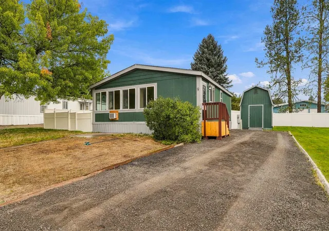 Photo 1 of Manufactured home for sale at 3110 E Chattaroy Rd, Chattaroy, WA 99003 | MLS# 202625138 | Listing updated on 2026-10-20