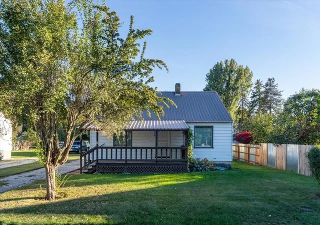 Single family home for sale at 807 W Main Ave, Chewelah, WA 99109 | MLS# 202625146