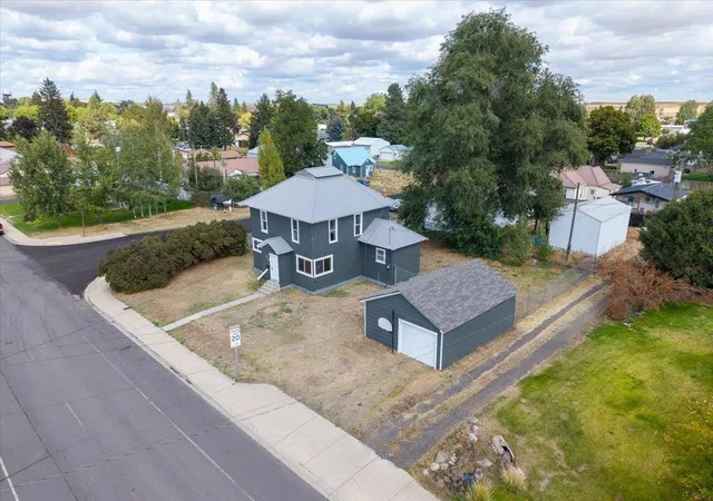 Photo 2 of Single family home for sale at 1201 5th Street, Davenport, WA 99122 | MLS# 202625154 | Listing updated on 2026-10-26
