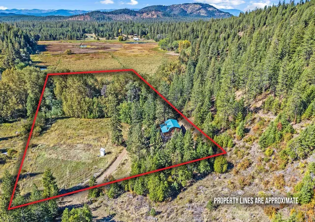 Photo 2 of Single family home for sale at 3979 Taylor Ranch Way, Loon Lake, WA 99148 | MLS# 202625161 | Listing updated on 2026-10-08