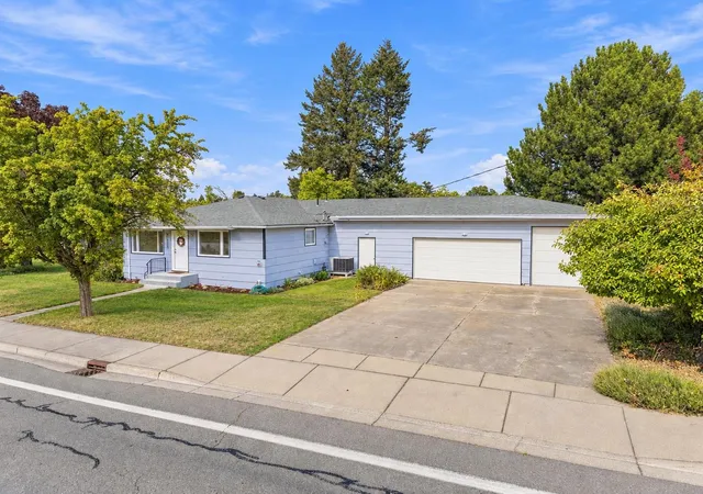 Photo 1 of Single family home for sale at 13521 E 16th Avenue, Spokane Valley, WA 99216 | MLS# 202625168 | Listing updated on 2026-10-22