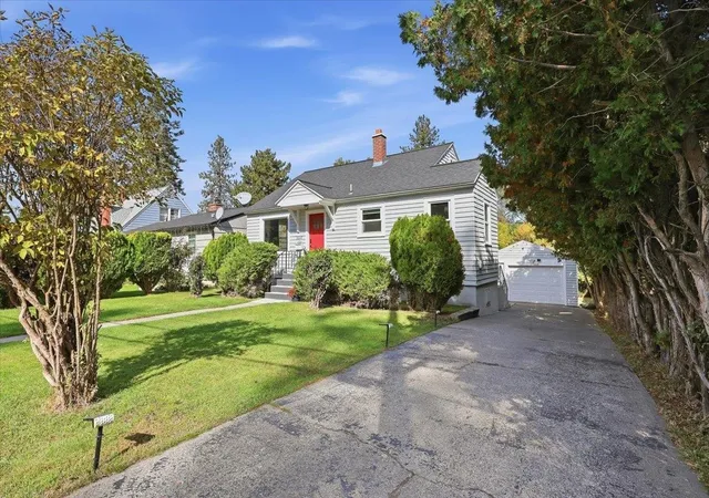 Photo 2 of Single family home for sale at 3017 E 18th Avenue, Spokane, WA 99223 | MLS# 202625173 | Listing updated on 2026-10-08