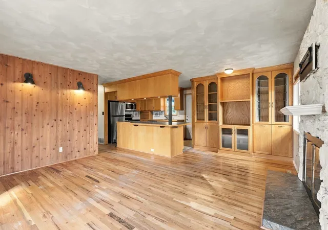 Photo 3 of Sale Pending at 18925 E Sprague Ave, Spokane Valley, WA 99016 | MLS# 202625187 | Listing updated on 2026-10-08