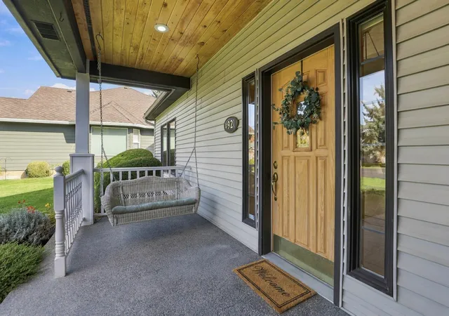 Photo 2 of Single family home for sale at 4921 S Woodfield Ln, Spokane, WA 99223 | MLS# 202625193 | Listing updated on 2026-10-09