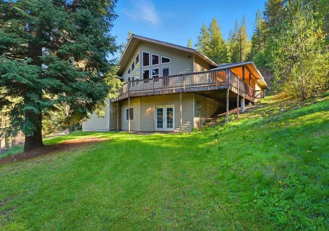 Photo 3 of Single family home for sale at 30324 N Elk Chattaroy Rd, Chattaroy, WA 99003 | MLS# 202625205 | Listing updated on 2026-10-08