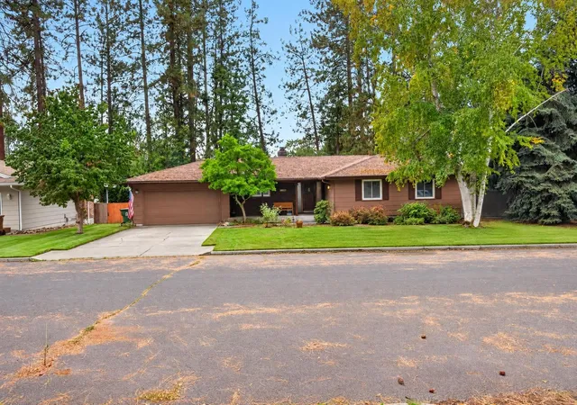 Photo 3 of Single family home for sale at 10117 N Larchwood St, Spokane, WA 99208 | MLS# 202625206 | Listing updated on 2026-10-08