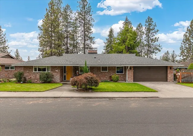 Photo 1 of Single family home for sale at 2521 W Dell Dr, Spokane, WA 99208 | MLS# 202625210 | Listing updated on 2026-10-08