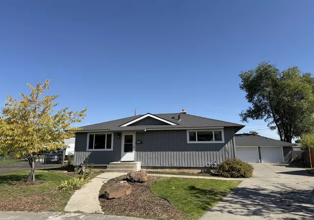 Single family home for sale at 2310 N Upriver Ct, Spokane, WA 99217 | MLS# 202625219