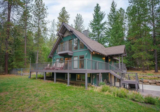 Photo 1 of Single family home for sale at 22915 E Morris Rd, Newman Lake, WA 99025 | MLS# 202625231 | Listing updated on 2026-10-08