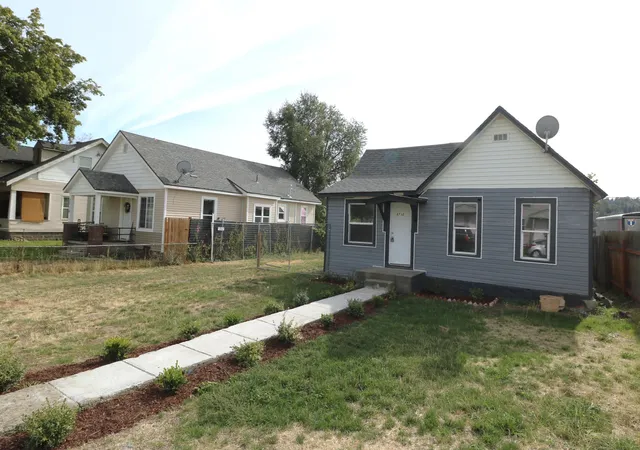 Photo 2 of Sale Pending at 2712 E Pacific Ave, Spokane, WA 99202 | MLS# 202625232 | Listing updated on 2026-10-02