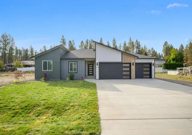 Photo 1 of Single family home for sale at 11120 E 27th Avenue, Spokane Valley, WA 99206 | MLS# 202625236 | Listing updated on 2026-10-09