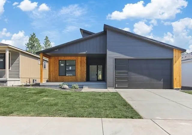 Photo 1 of Single family home for sale at 3335 S Morrill Ln, Spokane, WA 99223 | MLS# 202625237 | Listing updated on 2026-10-08