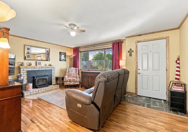 Photo 3 of Single family home for sale at 5818 N Crestline St, Spokane, WA 99208 | MLS# 202625249 | Listing updated on 2026-10-09