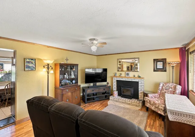Photo 4 of Single family home for sale at 5818 N Crestline St, Spokane, WA 99208 | MLS# 202625249 | Listing updated on 2026-10-09