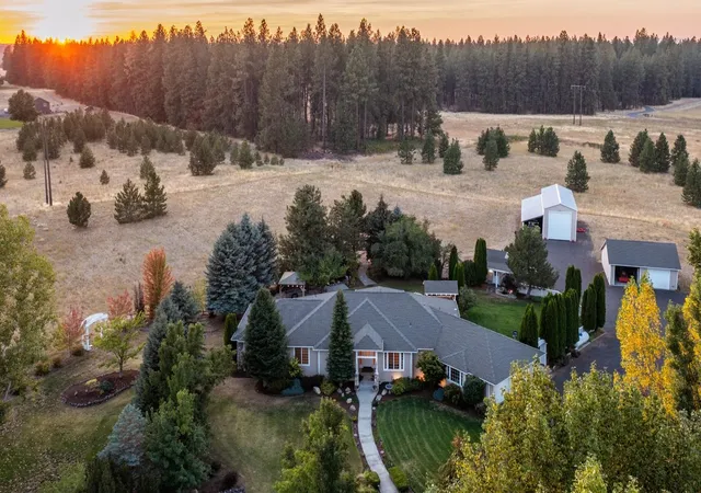 Photo 1 of Single family home for sale at 1708 W Cinnibar Ln, Spokane, WA 99224 | MLS# 202625251 | Listing updated on 2026-10-12