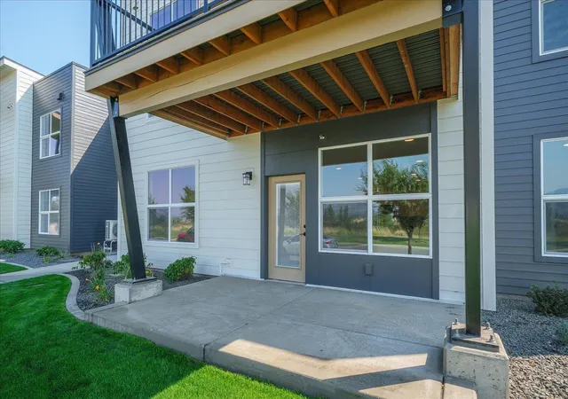 Photo 3 of Sale Pending at 21090 E Indiana Ave, Liberty Lake, WA 99019 | MLS# 202625255 | Listing updated on 2026-10-07