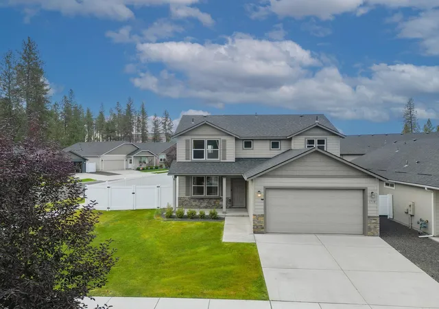 Photo 2 of Single family home for sale at 1718 E Mead Ln, Spokane, WA 99218 | MLS# 202625257 | Listing updated on 2026-10-09