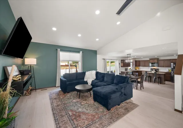 Photo 4 of Single family home for sale at 427 N Calvin Ln, Spokane Valley, WA 99216 | MLS# 202625258 | Listing updated on 2026-10-09