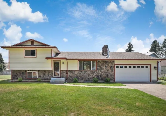 Photo 1 of Single family home for sale at 509 S Cavalier Ct, Greenacres, WA 99016 | MLS# 202625260 | Listing updated on 2026-10-09