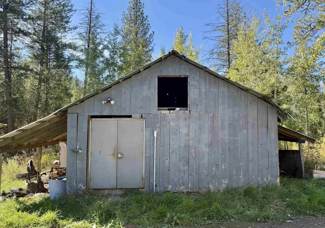 Photo 3 of Manufactured home for sale at 2205 Blue Crk Locke Rd, Addy, WA 99101 | MLS# 202625267 | Listing updated on 2026-10-09