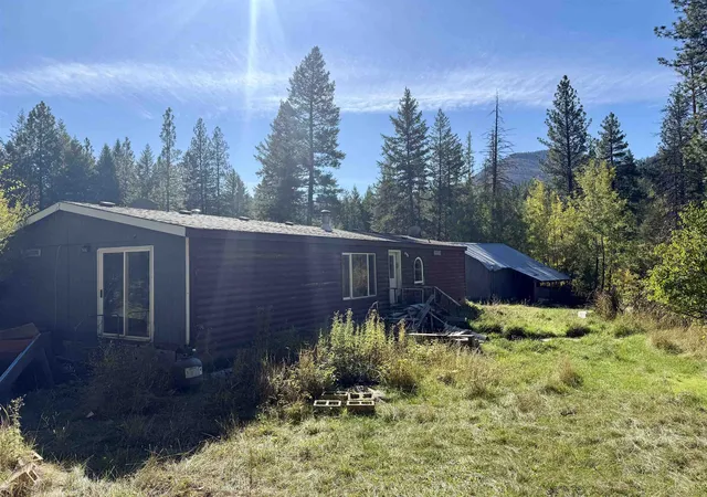 Photo 4 of Manufactured home for sale at 2205 Blue Crk Locke Rd, Addy, WA 99101 | MLS# 202625267 | Listing updated on 2026-10-09