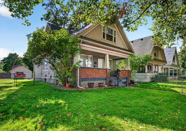 Photo 1 of Multi family home for sale at 1207 W Shannon Ave, Spokane, WA 99205 | MLS# 202625272 | Listing updated on 2026-10-09