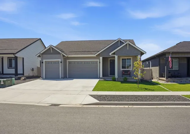 Photo 3 of Sale Pending at 5949 S Sherri Lea Rd, Spokane, WA 99224 | MLS# 202625274 | Listing updated on 2026-10-20