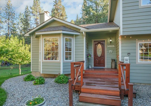 Photo 2 of Single family home for sale at 14905 W Maybob Rd, Nine Mile Falls, WA 99026 | MLS# 202625278 | Listing updated on 2026-10-09