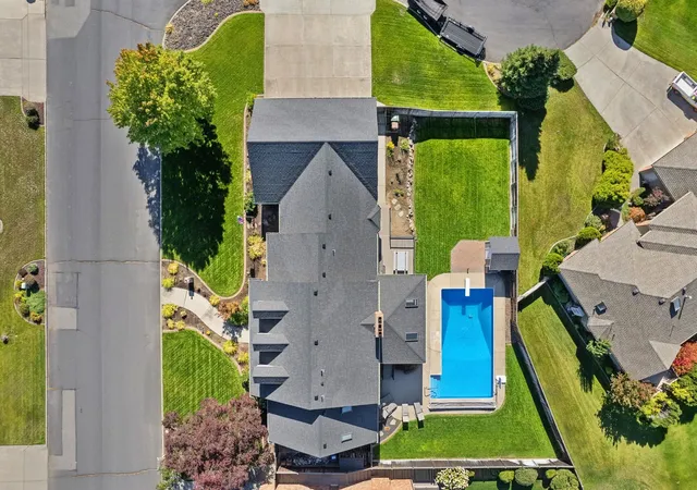 Photo 2 of Single family home for sale at 10103 N Ridgecrest Dr, Spokane, WA 99208 | MLS# 202625280 | Listing updated on 2026-10-09