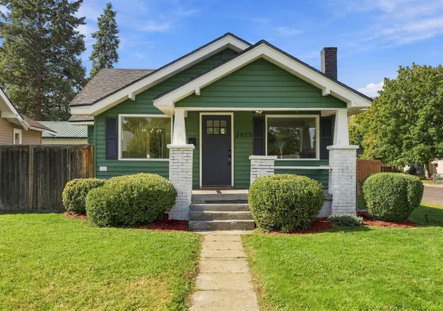 Photo 1 of Single family home for sale at 3825 N East St, Spokane, WA 99205 | MLS# 202625285 | Listing updated on 2026-10-09