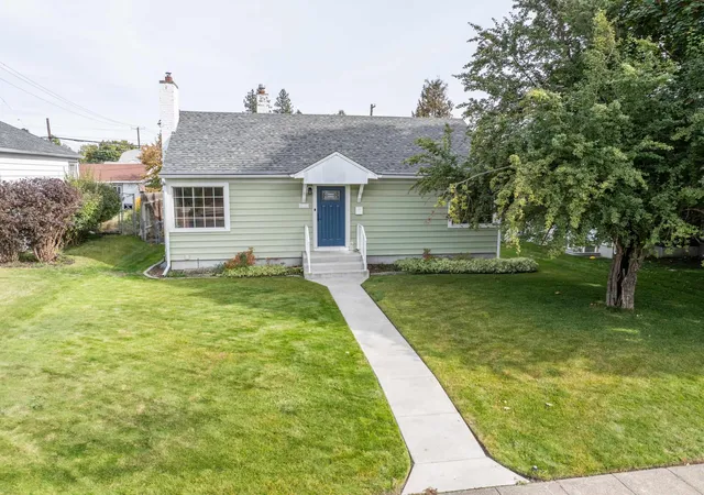Photo 1 of Single family home for sale at 4124 N Hawthorne St, Spokane, WA 99205 | MLS# 202625286 | Listing updated on 2026-10-09