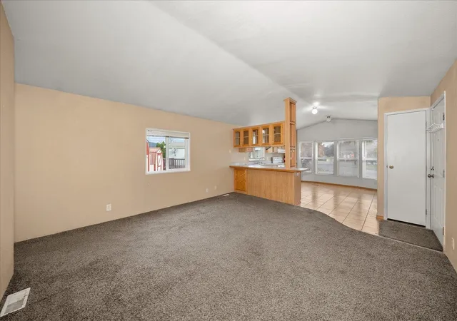 Photo 4 of Sale Pending at 1515 N Hodges Rd, Spokane Valley, WA 99016 | MLS# 202625299 | Listing updated on 2026-10-07