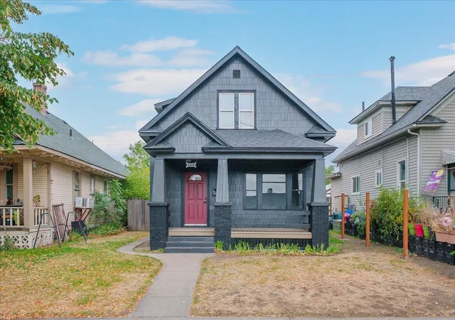 Photo 1 of Single family home for sale at 124 W Shannon Ave, Spokane, WA 99205 | MLS# 202625312 | Listing updated on 2026-10-09