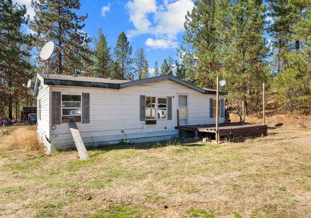 Photo 3 of Manufactured home for sale at 7755 Chamokane St, Ford, WA 99013 | MLS# 202625325 | Listing updated on 2026-10-09