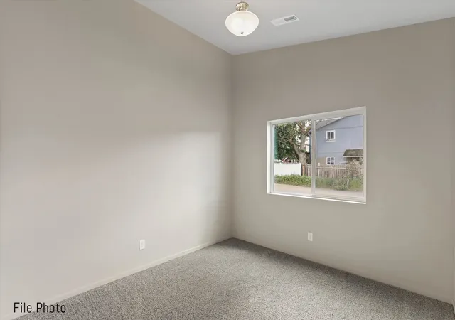 Photo 4 of Single family home for sale at 711 S Manifold Ln, Spokane Valley, WA 99016 | MLS# 202625327 | Listing updated on 2026-10-09