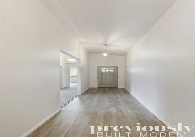 Photo 2 of Single family home for sale at 705 S Manifold Ln, Spokane Valley, WA 99016 | MLS# 202625329 | Listing updated on 2026-10-09