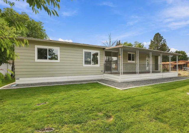 Photo 2 of Manufactured home for sale at 18804 E Marlin Dr, Spokane Valley, WA 99027 | MLS# 202625332 | Listing updated on 2026-10-09